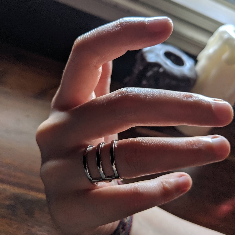 Fashion ring